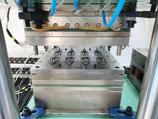 طلاء حقن السيليكون السائل LSR بلاستيك CNC EDM تجويف متعدد