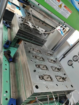 طلاء حقن السيليكون السائل LSR بلاستيك CNC EDM تجويف متعدد